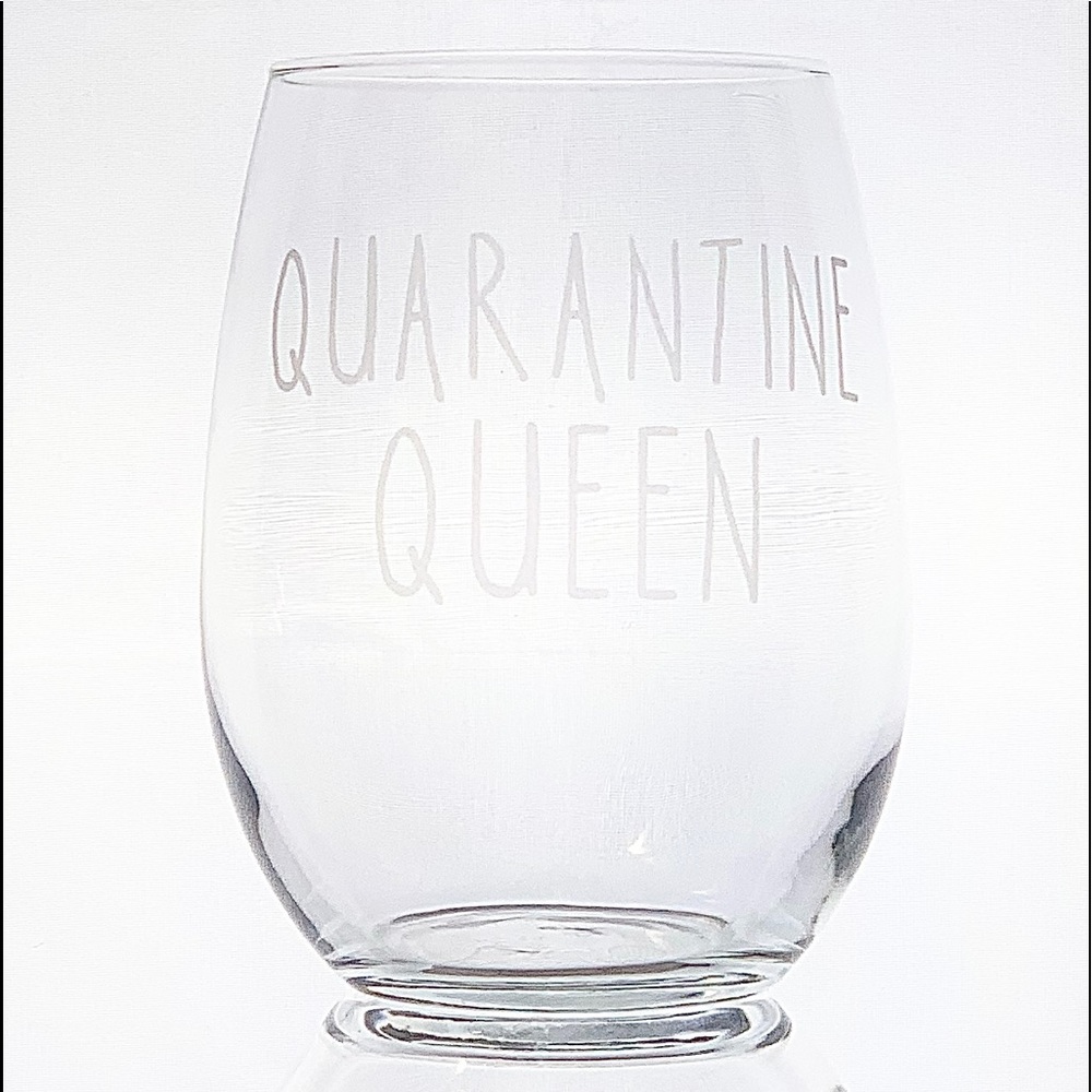 Stemless Glass - 16oz - Etched Quarantine Queen
